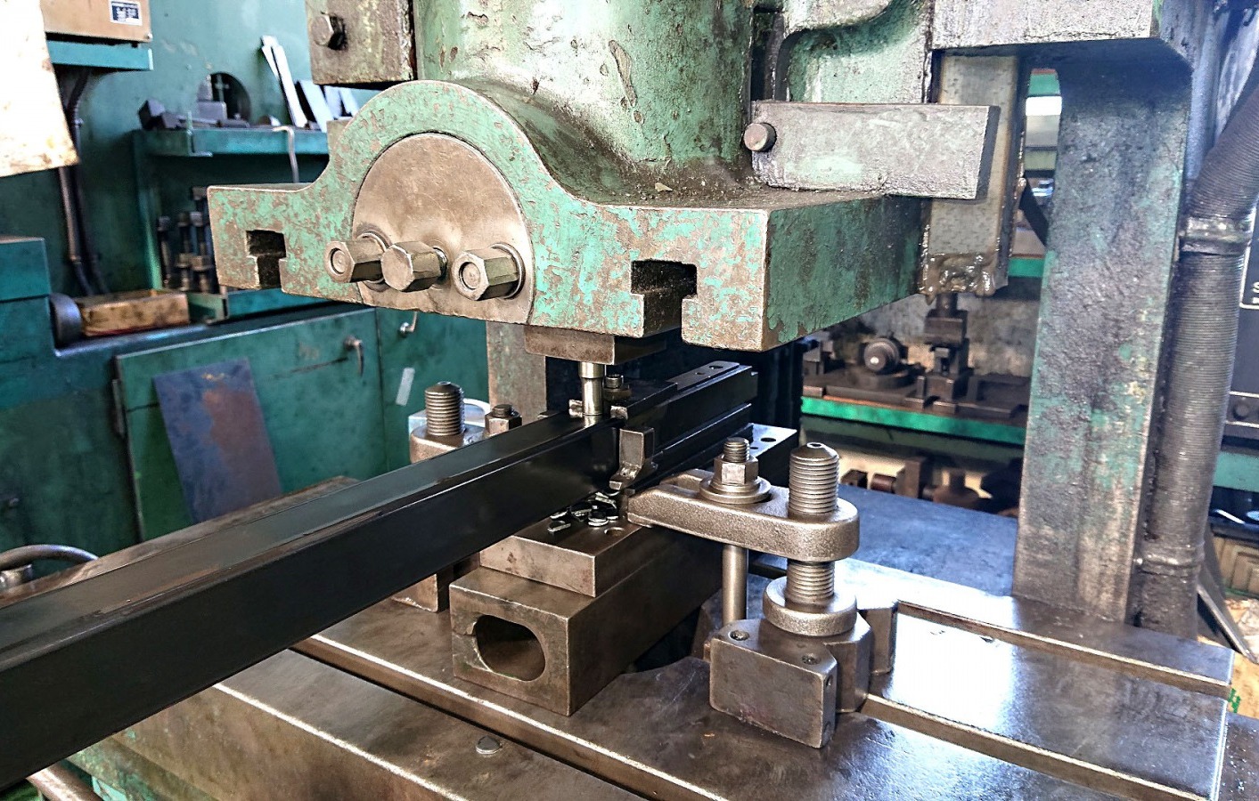 加工（プレス）